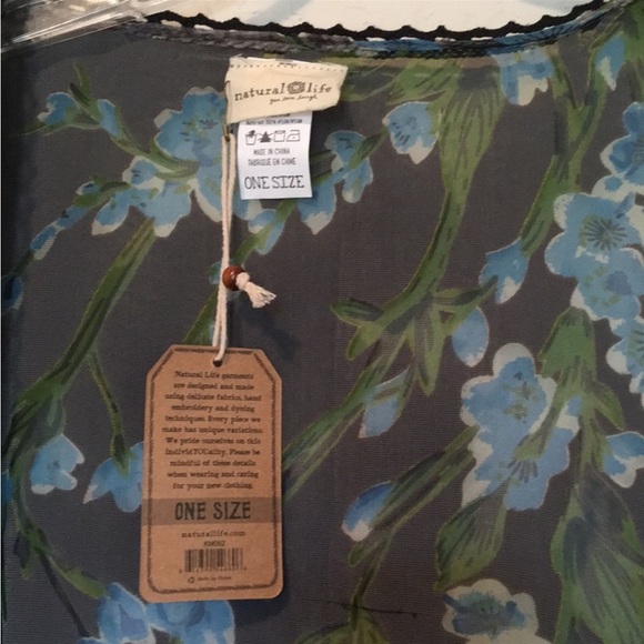 Natural Life NWT Silver Grey Floral Velvet Duster - Picture 5 of 7